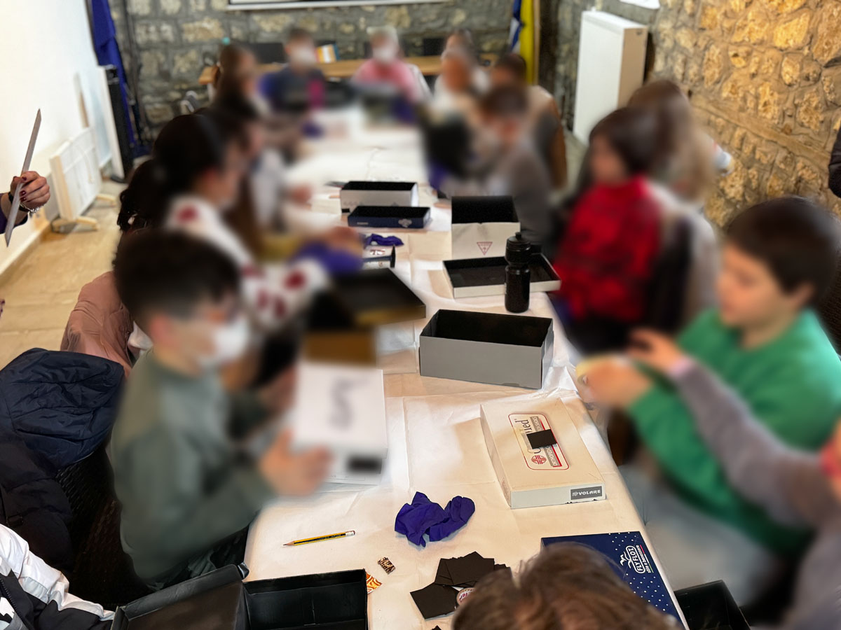 Photography workshop "What's in the black box?" in Soufli