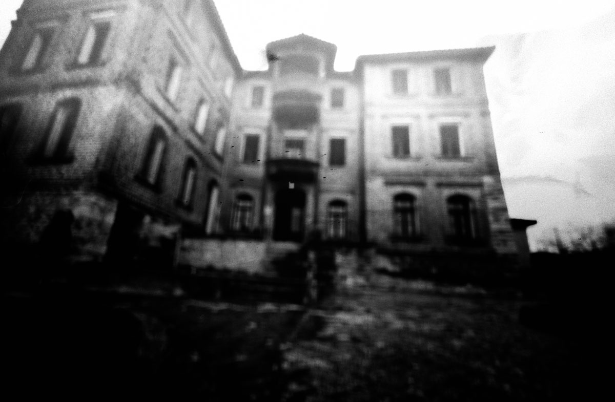 Photography workshop "What's in the black box?" in Soufli